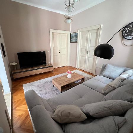 Apartman Sandra Pula Exterior foto