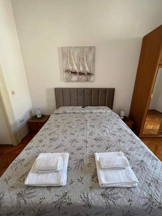 Apartman Sandra Pula Exterior foto